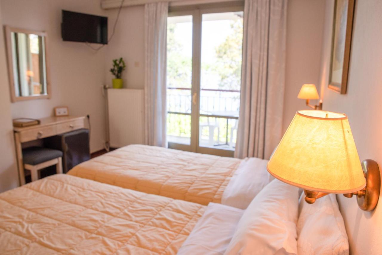 Marabou Hotel Chorefto Esterno foto